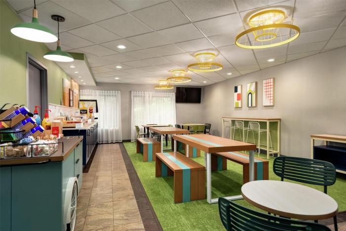 spark by hilton woburn boston