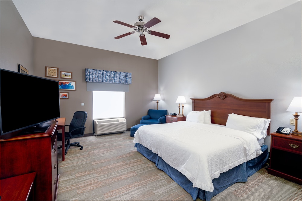 hampton inn london north
