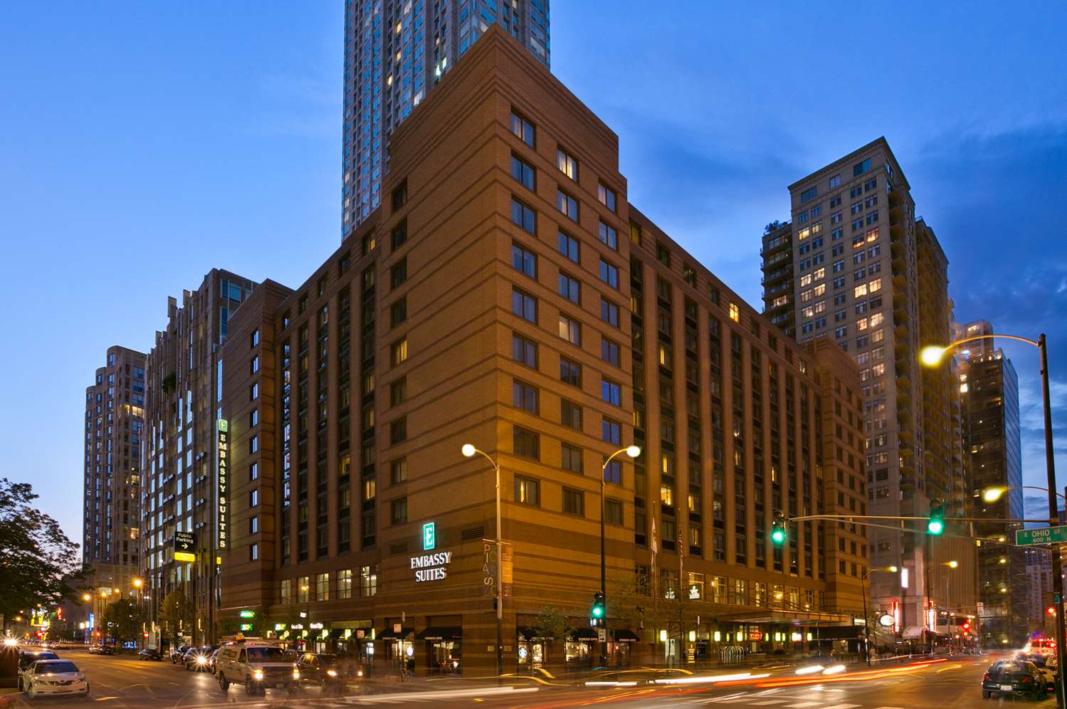 embassy suites by hilton chicago downtown river north