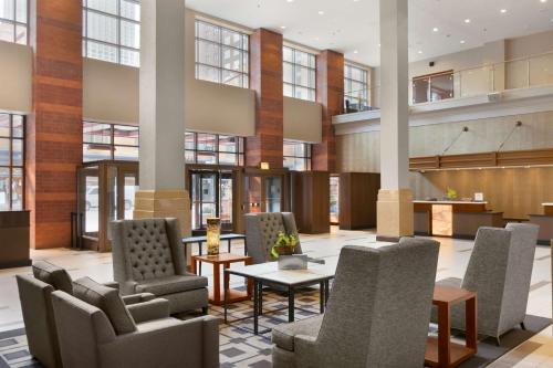 embassy suites by hilton chicago downtown river north