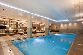 embassy suites by hilton chicago downtown river north