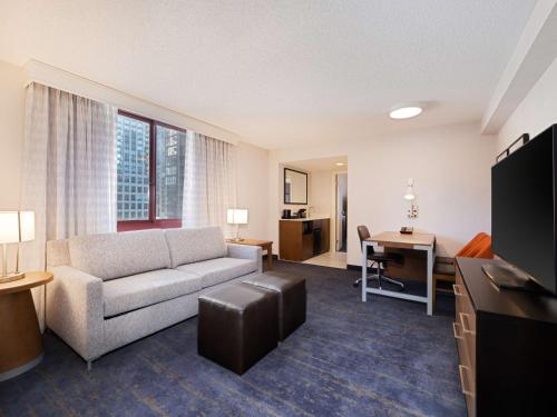 embassy suites by hilton chicago downtown river north