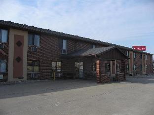 Ramada By Wyndham Cedar Rapids South,Cedar Rapids - Iowa City>>Cedar Rapids,3 star