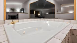 ramada by wyndham cedar rapids south