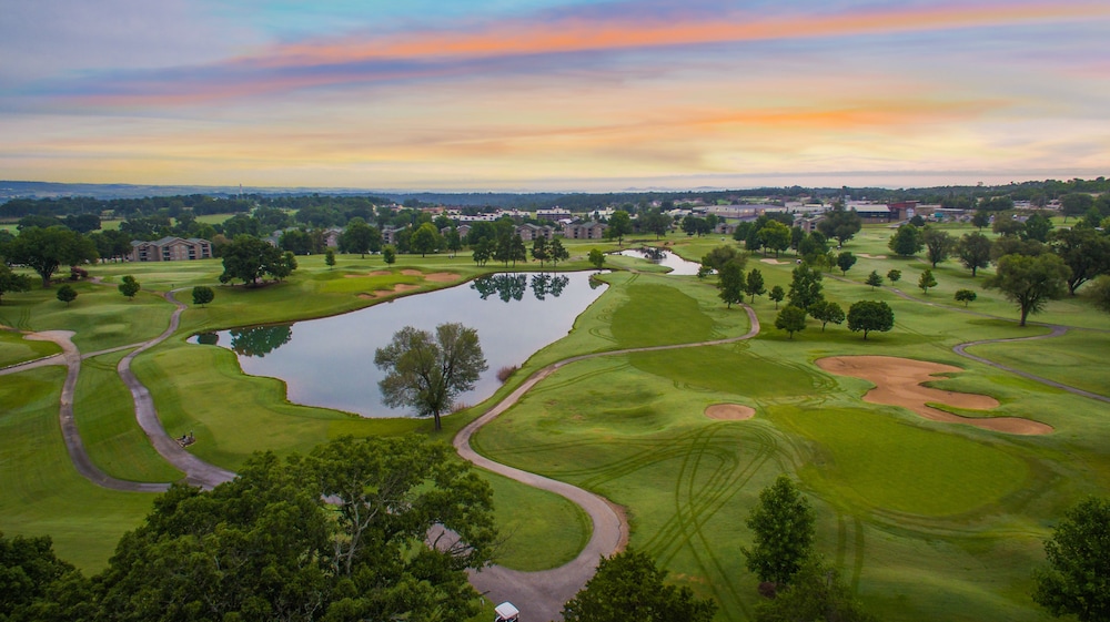 holiday inn club vacations holiday hills resort branson by ihg