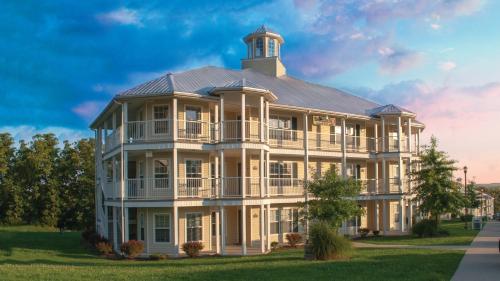 holiday inn club vacations holiday hills resort branson by ihg