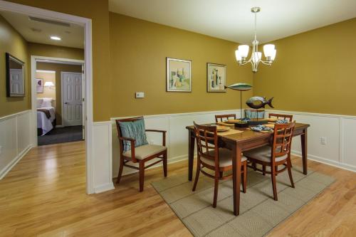 holiday inn club vacations holiday hills resort branson by ihg