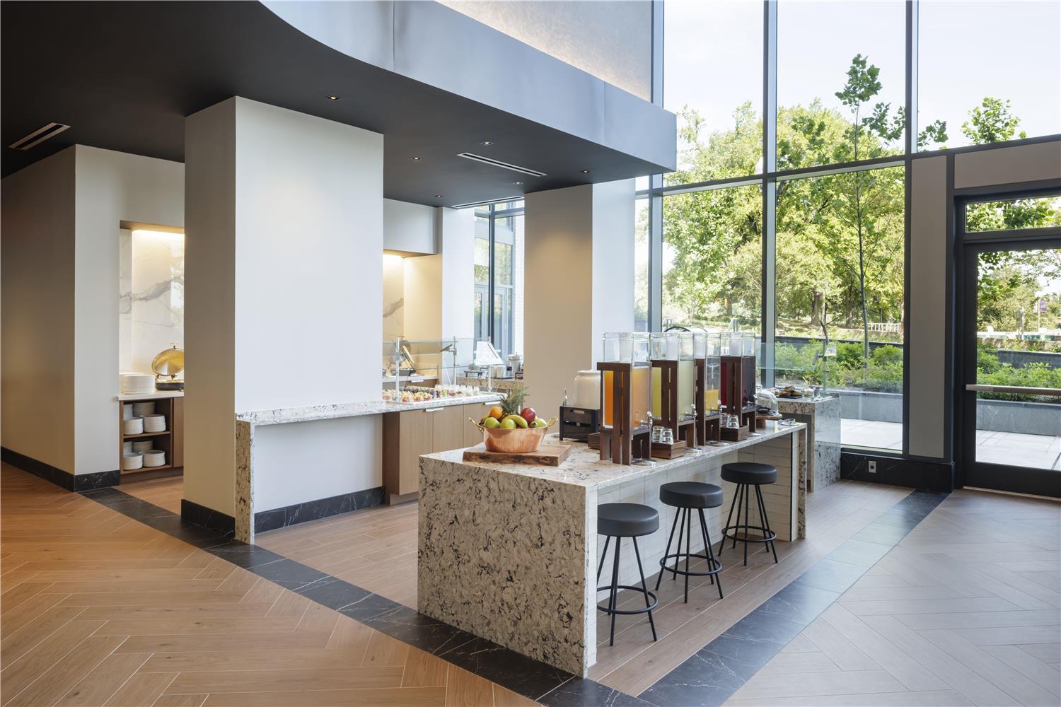 hilton arlington rosslyn the key