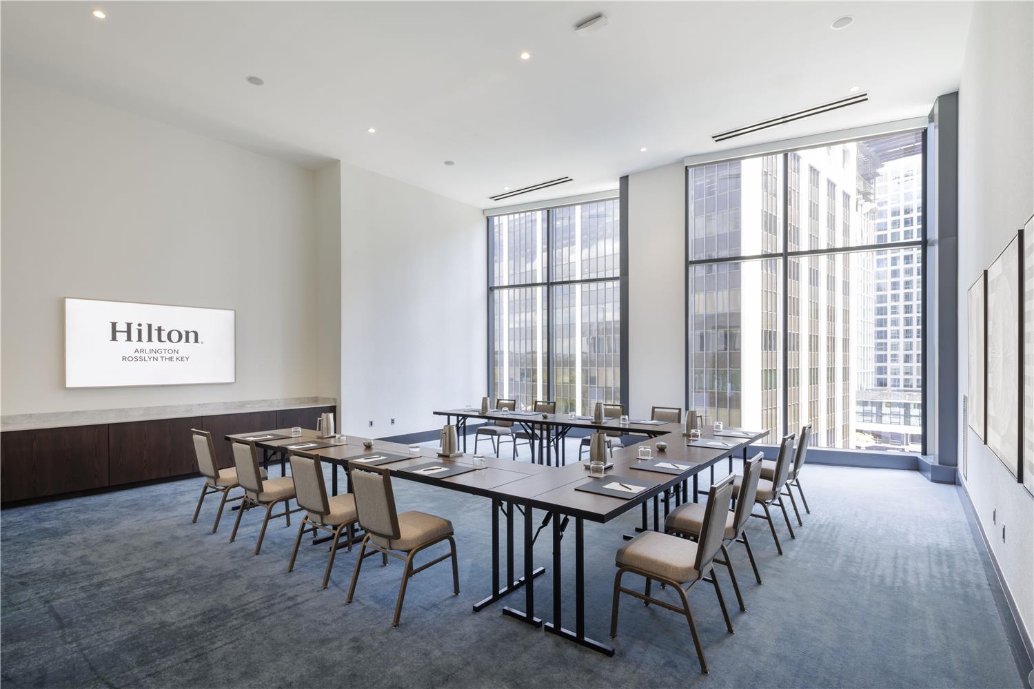 hilton arlington rosslyn the key