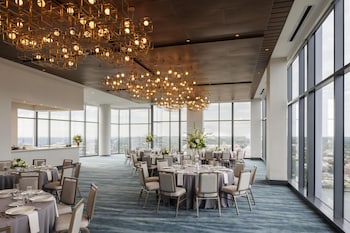 hilton arlington rosslyn the key