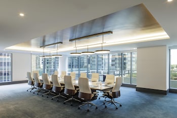 hilton arlington rosslyn the key