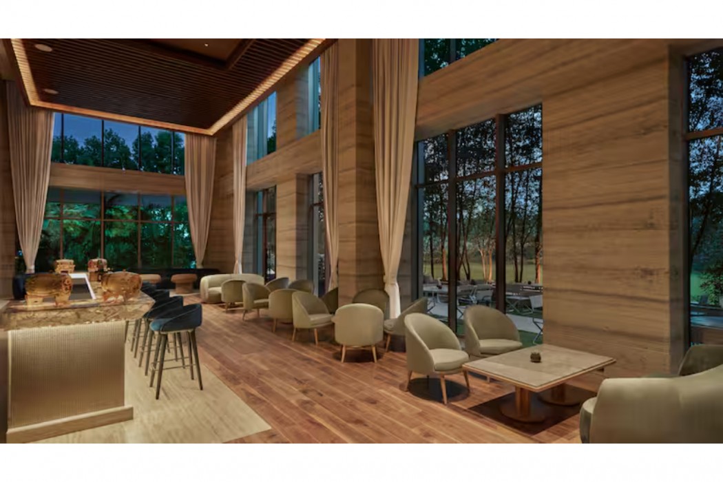 Hilton Gurugram Baani City Centre,,5 star