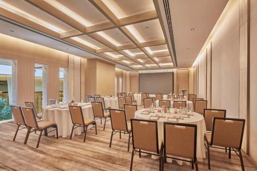 hilton gurugram baani city centre