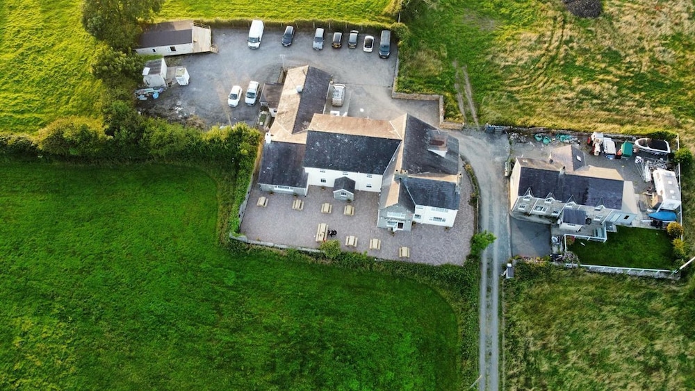 ty dderw country inn
