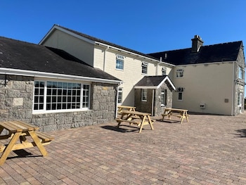 ty dderw country inn