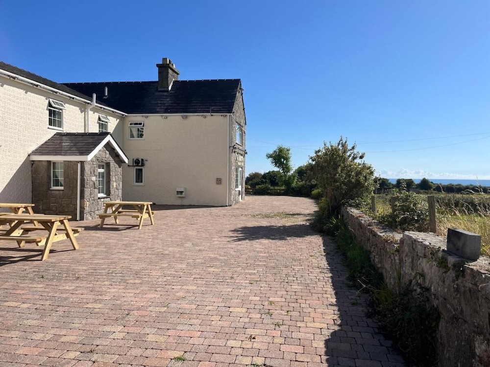ty dderw country inn