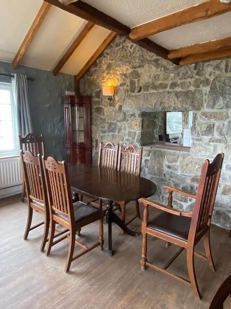 ty dderw country inn