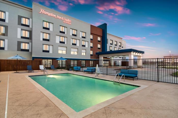 hampton inn and suites irving dfw airport north