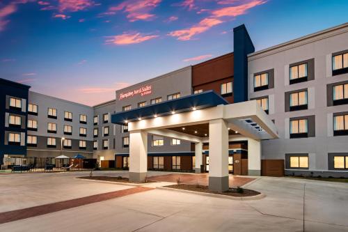hampton inn and suites irving dfw airport north
