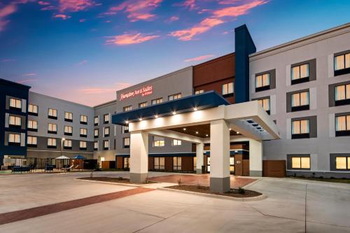 hampton inn and suites irving dfw airport north
