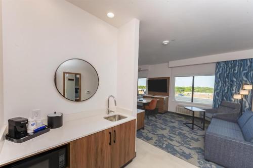 hampton inn and suites irving hwy 183