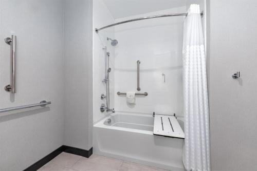 hampton inn and suites irving hwy 183
