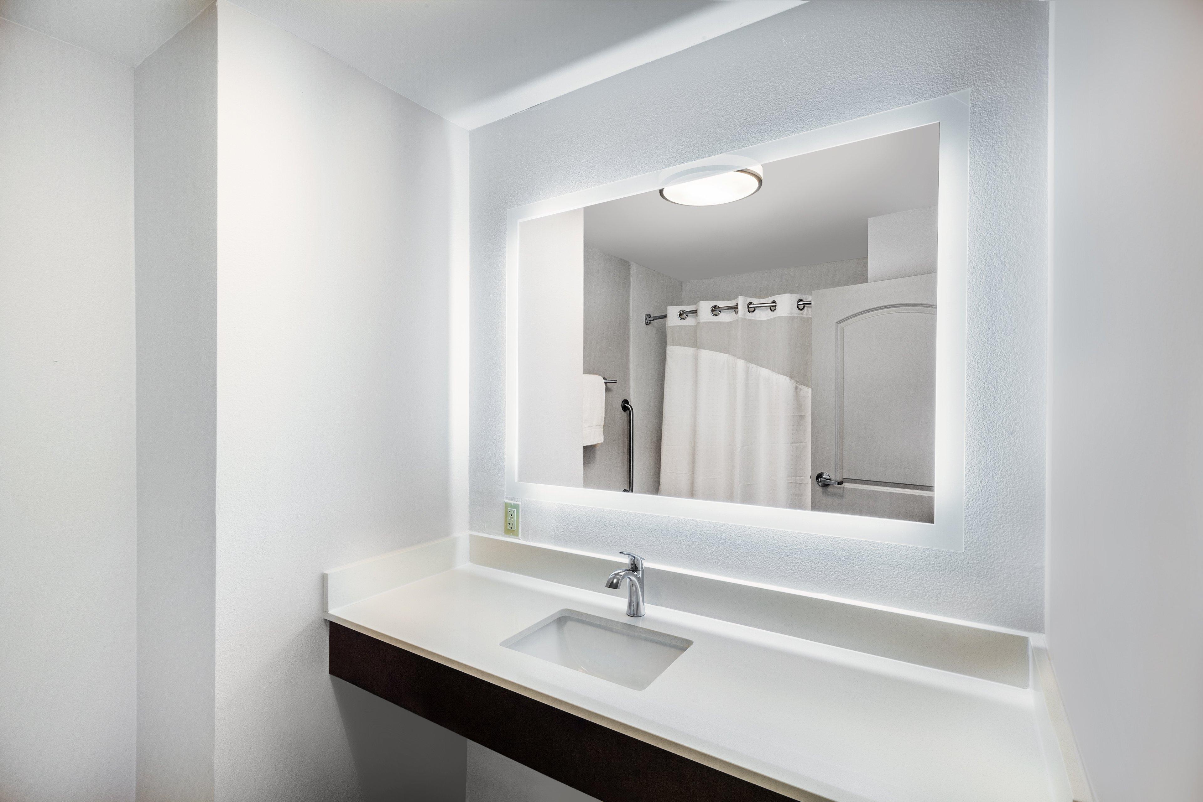 holiday inn express and suites baton rouge east by ihg