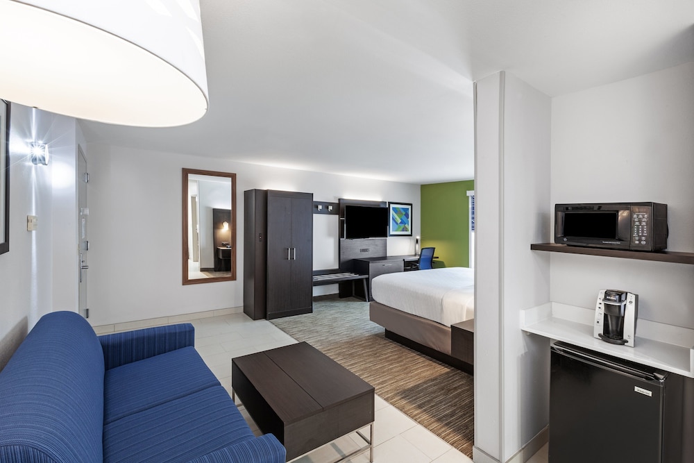 holiday inn express and suites baton rouge east by ihg