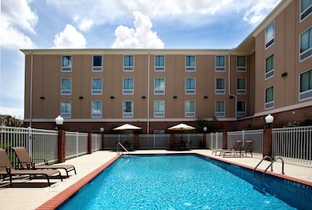 Holiday Inn Express & Suites Baton Rouge East By Ihg,East Baton Rouge Parish>>Baton Rouge,3 star