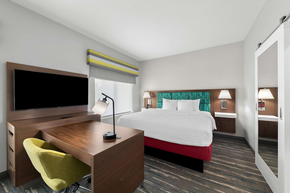 hampton inn and suites sherman