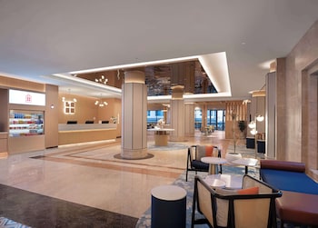 Hilton Garden Inn Dali Ancient City,,4 star