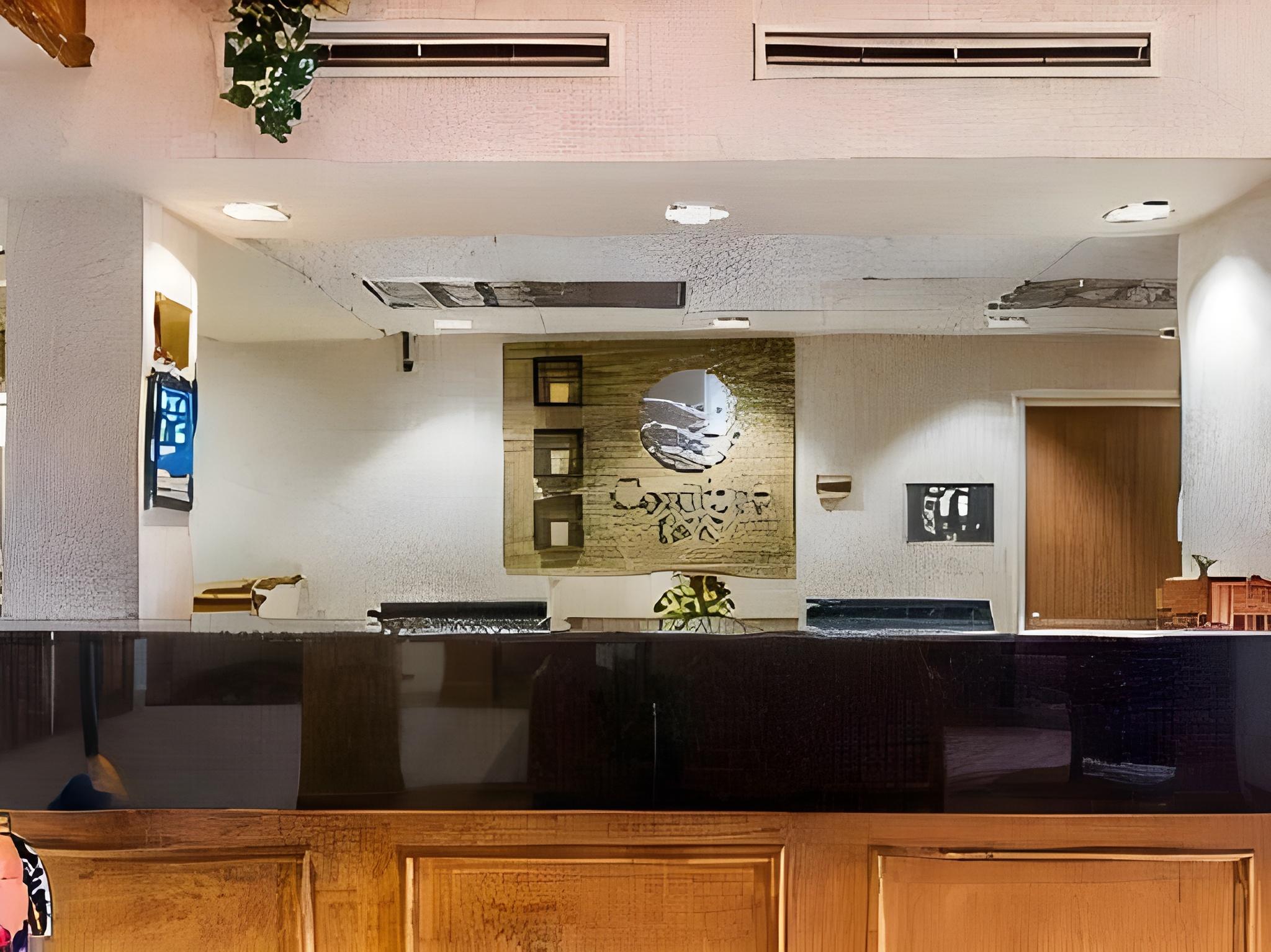hampton inn chelsea mi