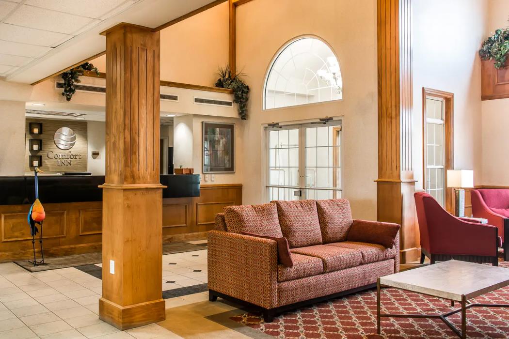 hampton inn chelsea mi