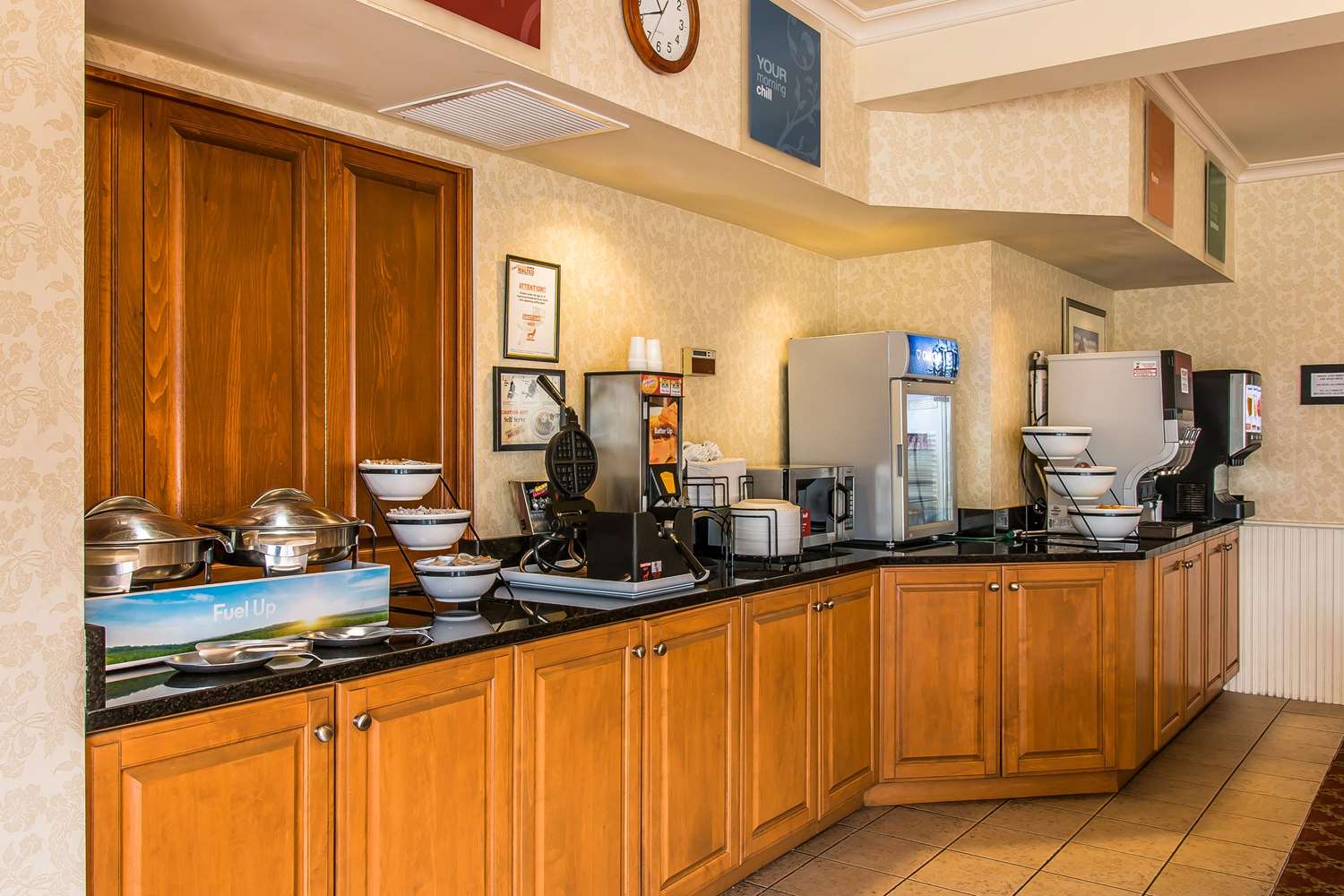 hampton inn chelsea mi