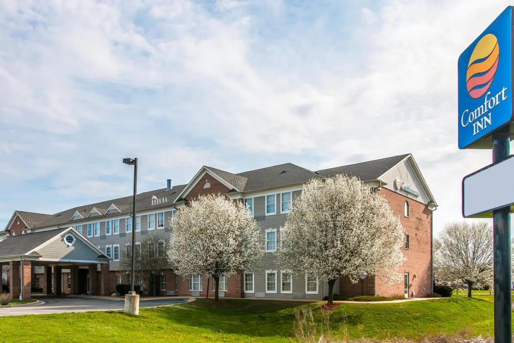 hampton inn chelsea mi
