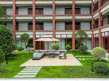 hilton garden inn zhangjiajie wulingyuan