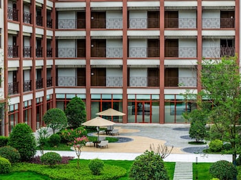 hilton garden inn zhangjiajie wulingyuan