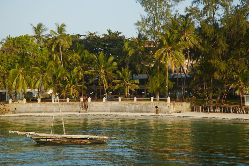 neptune beach resort