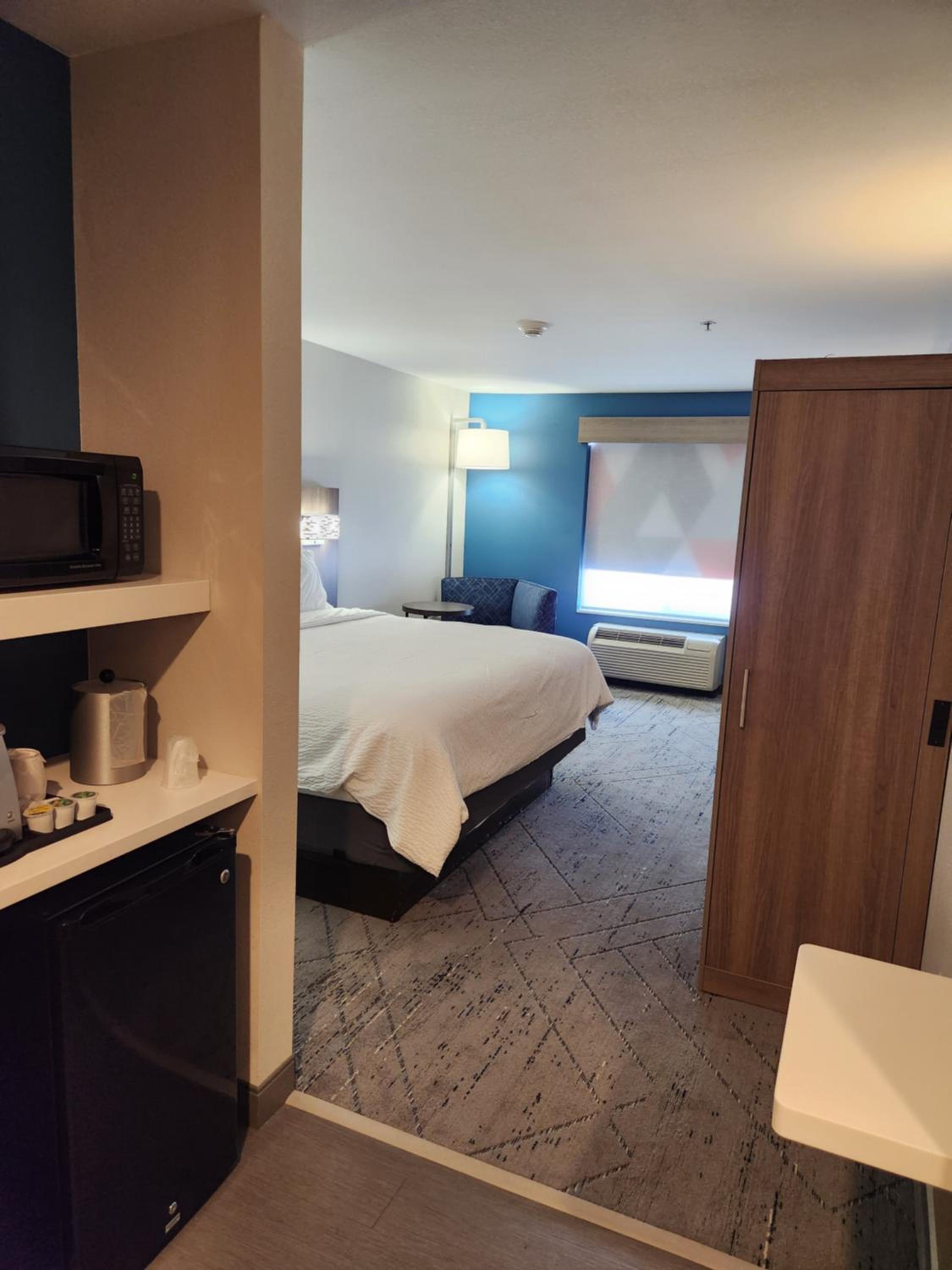 holiday inn express hotel and suites perry by ihg