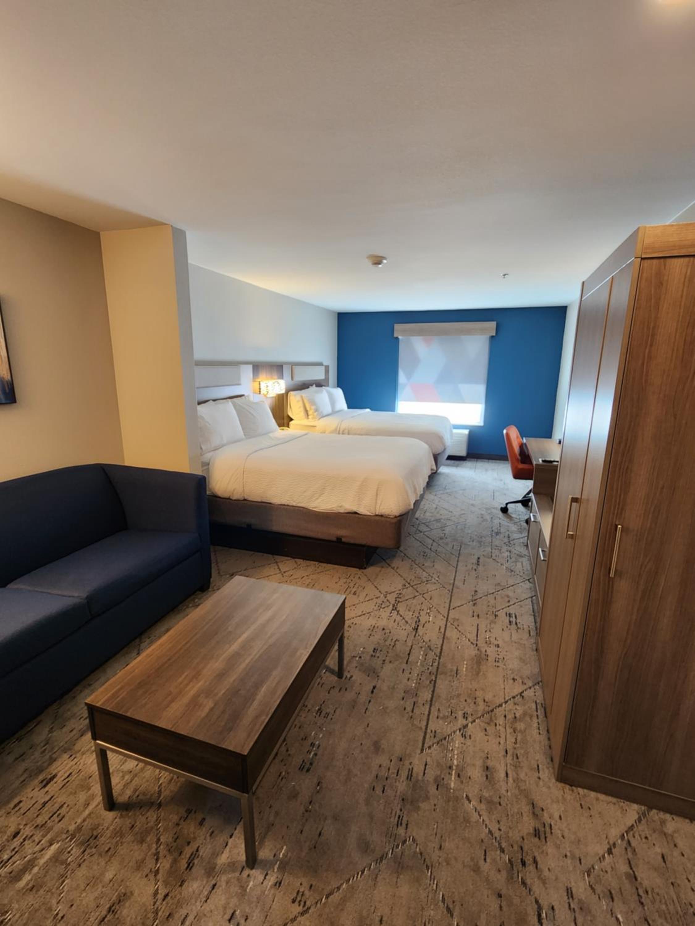 holiday inn express hotel and suites perry by ihg