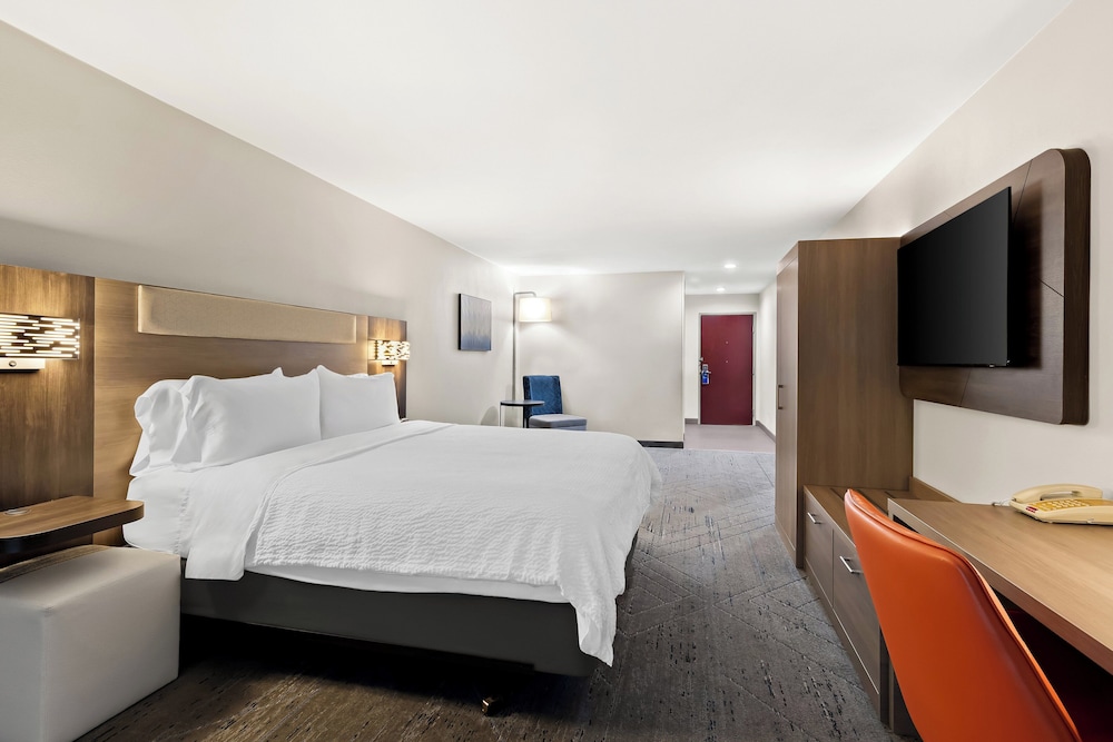 holiday inn express hotel and suites perry by ihg