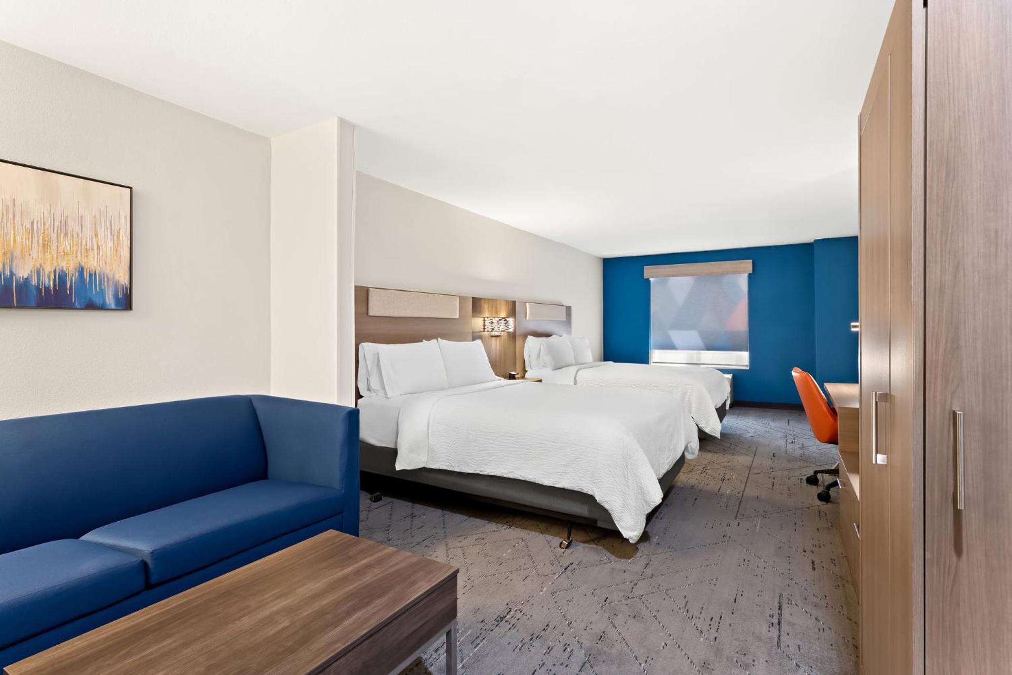 holiday inn express hotel and suites perry by ihg