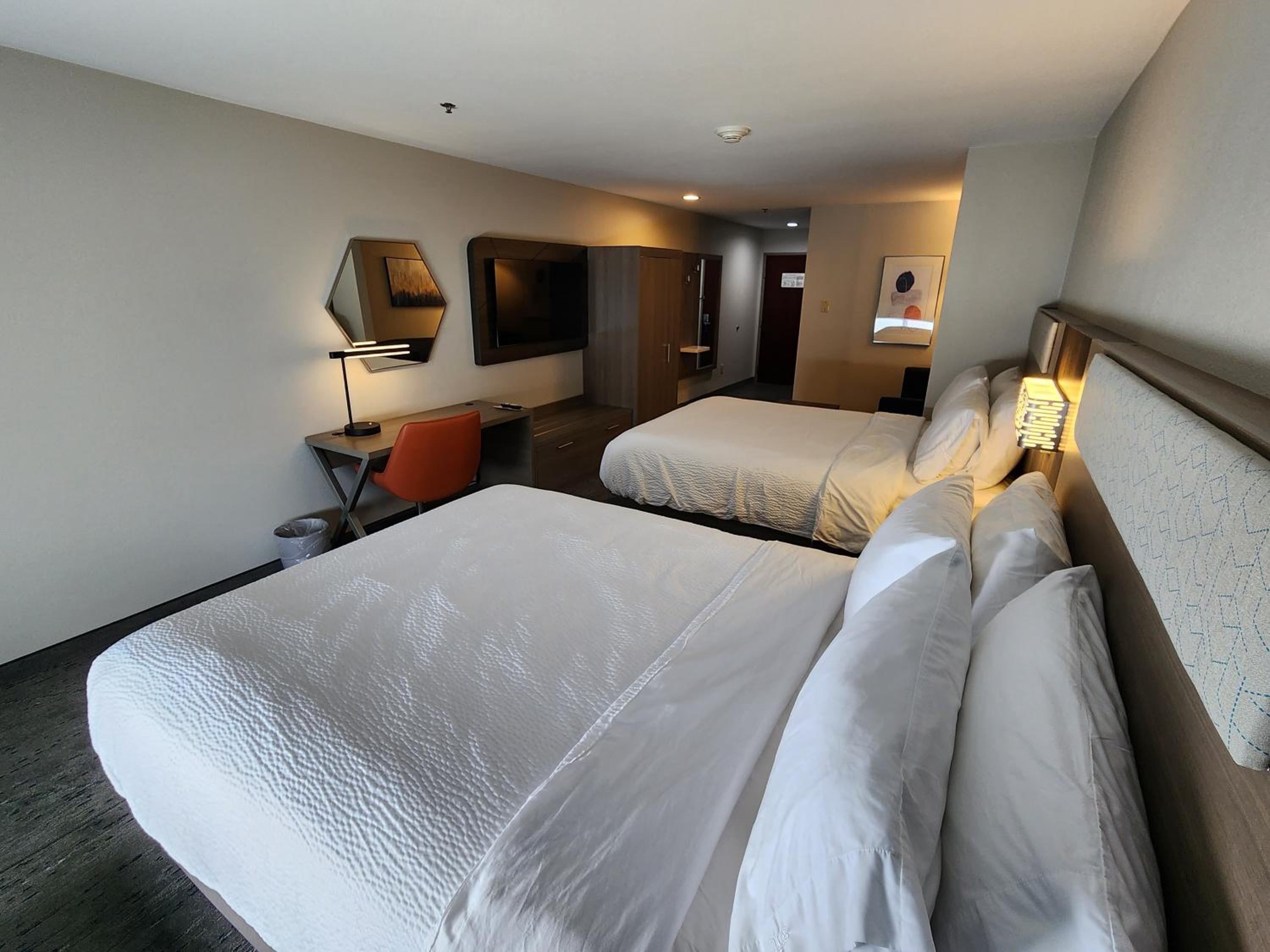 holiday inn express hotel and suites perry by ihg