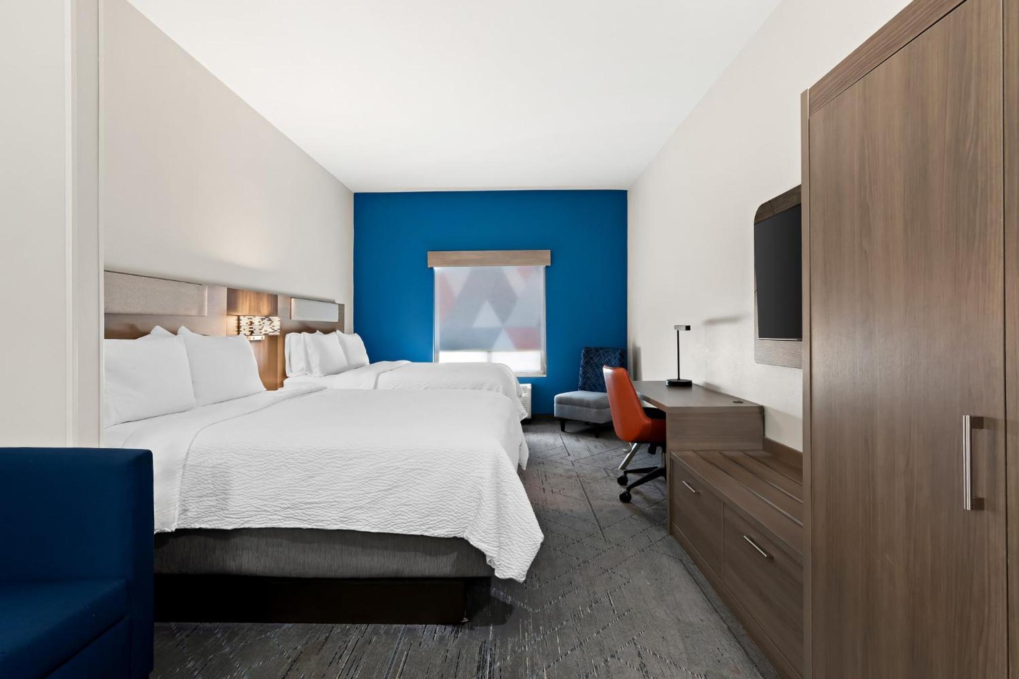 holiday inn express hotel and suites perry by ihg