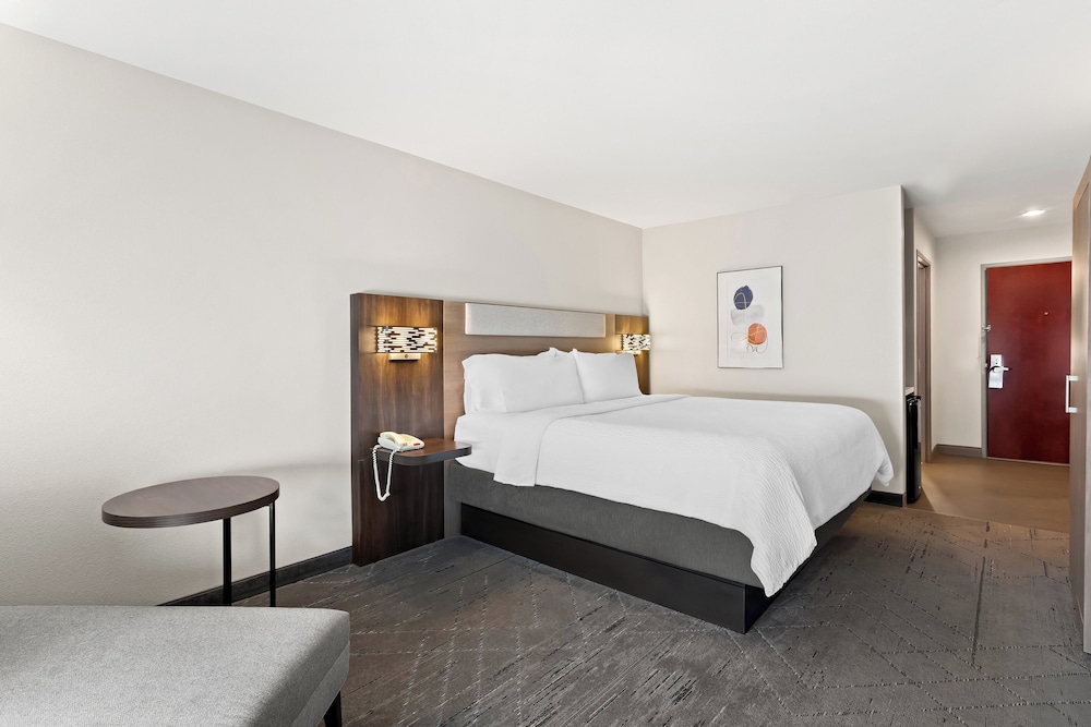 holiday inn express hotel and suites perry by ihg