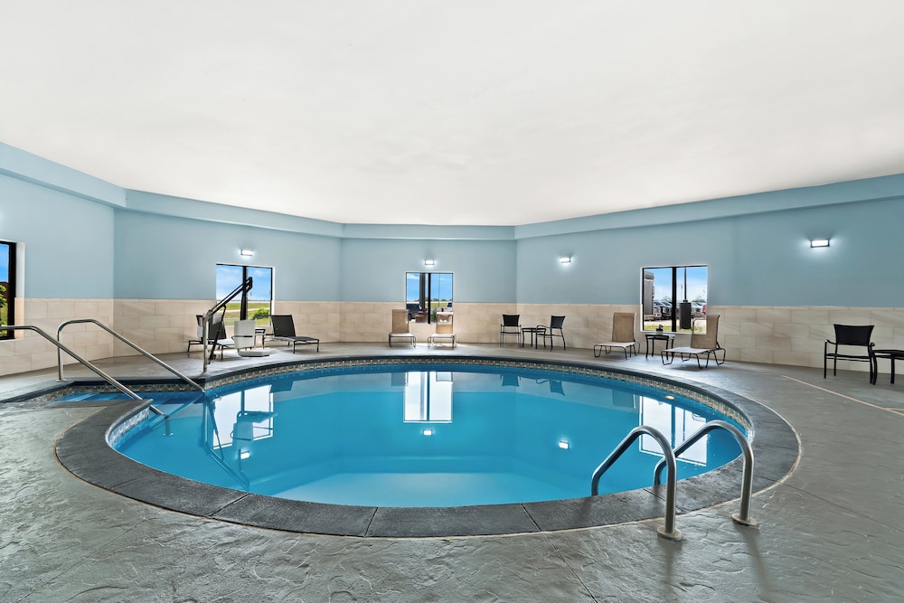 holiday inn express hotel and suites perry by ihg