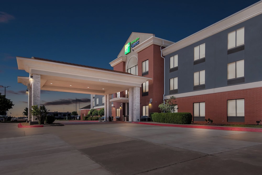 holiday inn express hotel and suites perry by ihg
