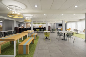 spark by hilton florence north i 95 sc