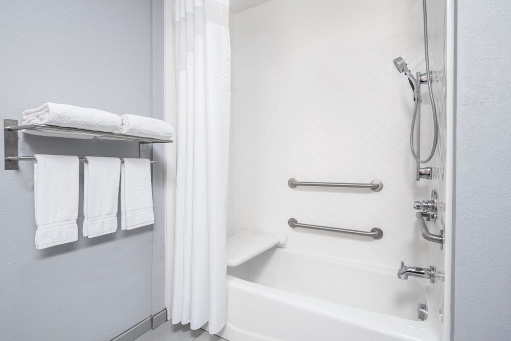 holiday inn odessa by ihg