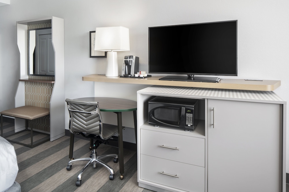 holiday inn odessa by ihg